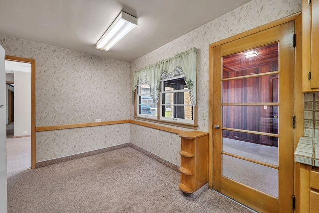 627 E Main Street, Morris, IL 60450