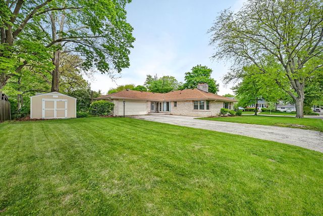 627 E Main Street, Morris, IL 60450