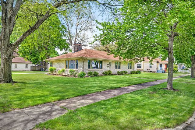 627 E Main Street, Morris, IL 60450