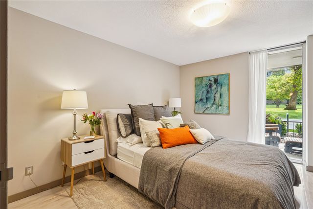 3663 Grand Avenue 104, Des Moines, IA 50312