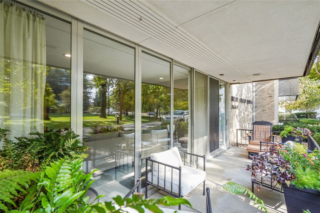 3663 Grand Avenue 104, Des Moines, IA 50312