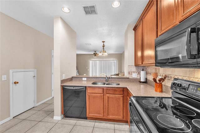 8509 TRAIL WIND DRIVE, Tampa, FL 33647