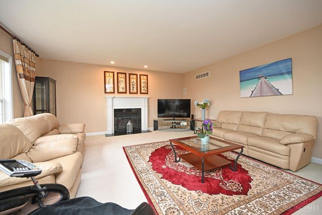7434 Foxchase Drive, West Chester, OH 45069