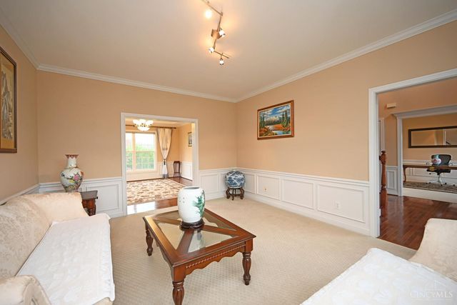 7434 Foxchase Drive, West Chester, OH 45069