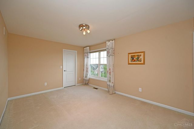 7434 Foxchase Drive, West Chester, OH 45069
