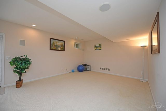 7434 Foxchase Drive, West Chester, OH 45069