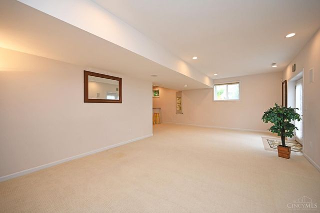 7434 Foxchase Drive, West Chester, OH 45069