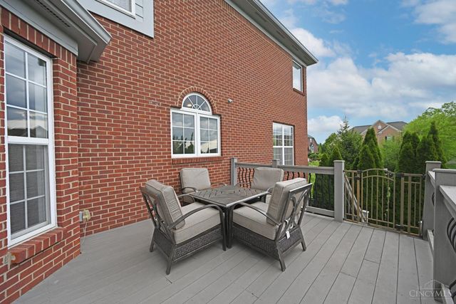 7434 Foxchase Drive, West Chester, OH 45069