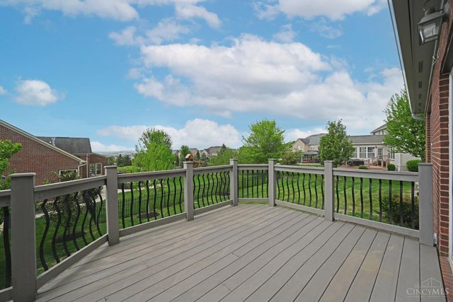 7434 Foxchase Drive, West Chester, OH 45069