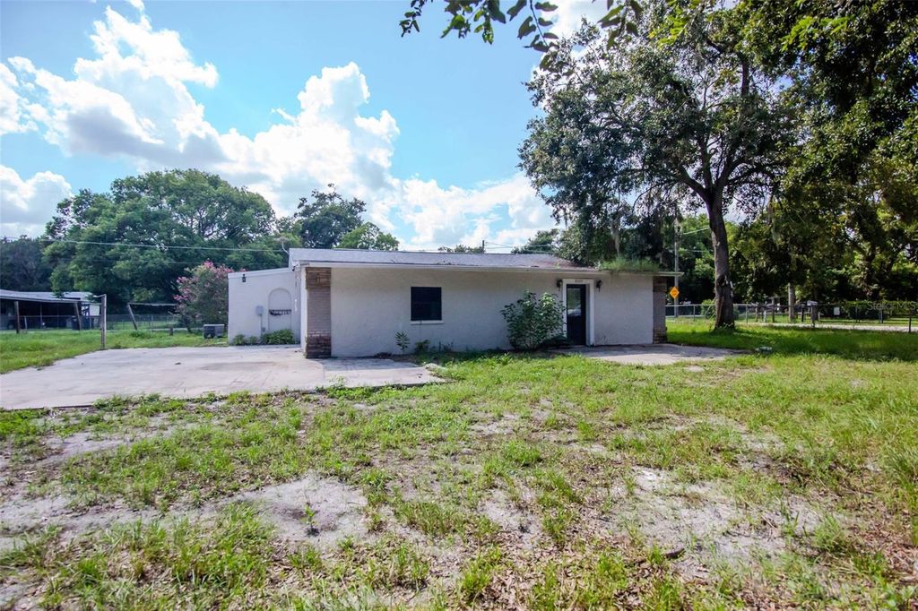 1009 MERCER LOOP, Plant City, FL 33567