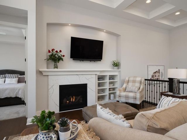 6438 Timber Arch Drive, Chaska, MN 55318