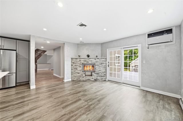 9 Addison Lane, Greenvale, NY 11548