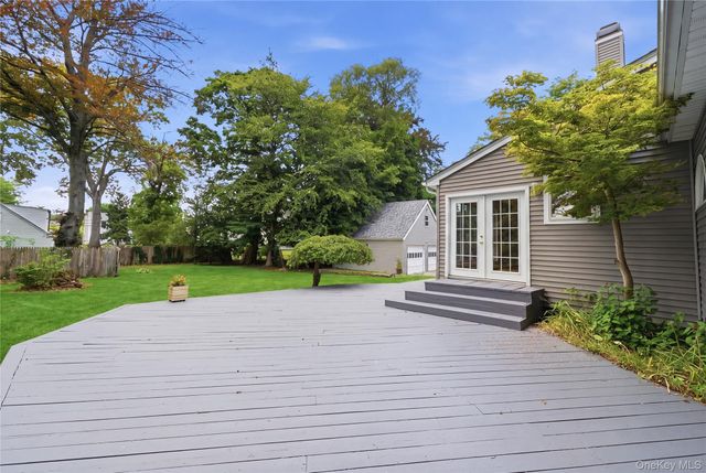 9 Addison Lane, Greenvale, NY 11548