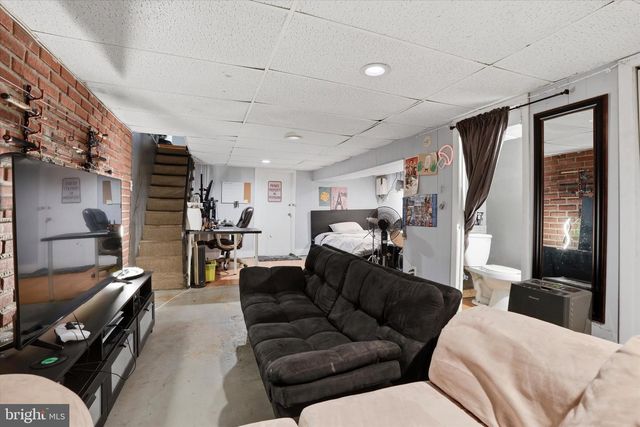 7032 ERDRICK ST, Philadelphia, PA 19135