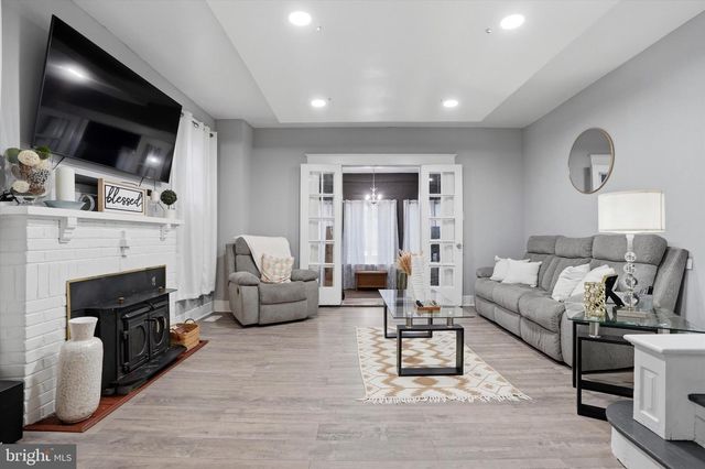 7032 ERDRICK ST, Philadelphia, PA 19135