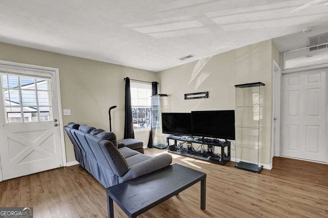 1358 Old Coach Road SW, Marietta, GA 30008