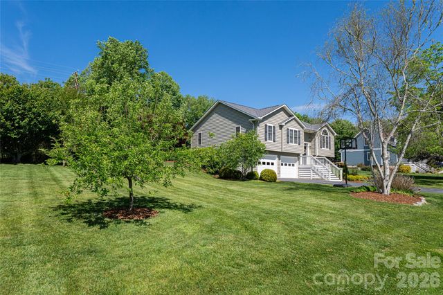 5 Mallory Meadows Court, Arden, NC 28704