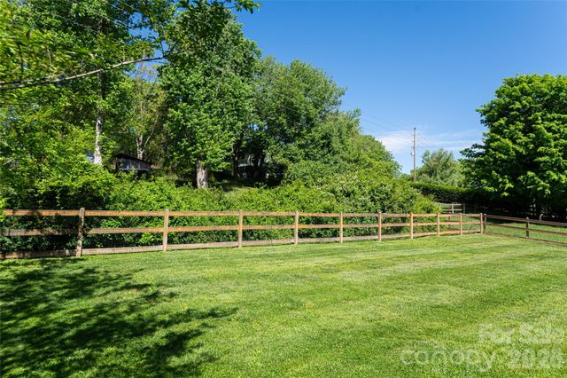 5 Mallory Meadows Court, Arden, NC 28704