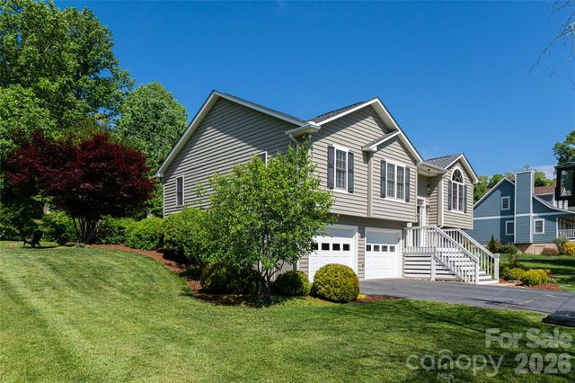 5 Mallory Meadows Court, Arden, NC 28704