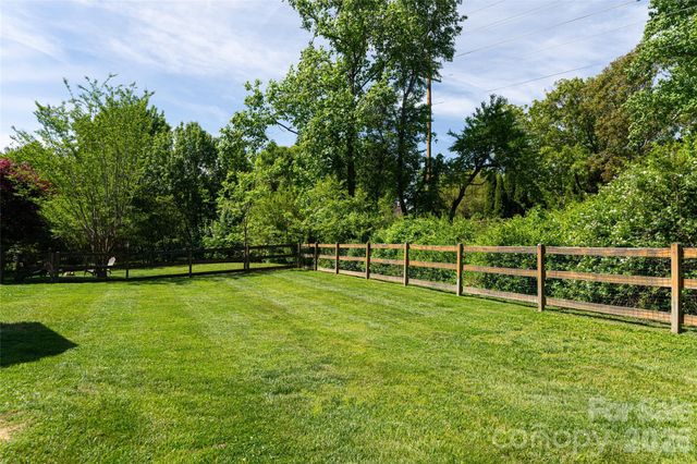 5 Mallory Meadows Court, Arden, NC 28704