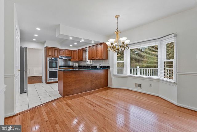 1171 FOXHOUND CT, Mclean, VA 22102