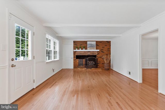1171 FOXHOUND CT, Mclean, VA 22102