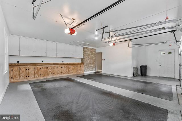 1171 FOXHOUND CT, Mclean, VA 22102