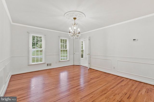 1171 FOXHOUND CT, Mclean, VA 22102