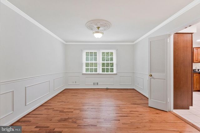 1171 FOXHOUND CT, Mclean, VA 22102