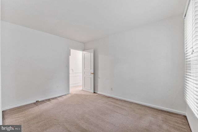 1171 FOXHOUND CT, Mclean, VA 22102