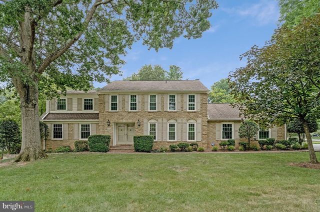 1171 FOXHOUND CT, Mclean, VA 22102