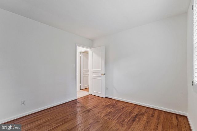 1171 FOXHOUND CT, Mclean, VA 22102