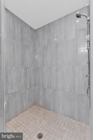 1171 FOXHOUND CT, Mclean, VA 22102