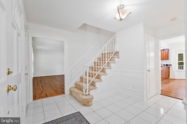 1171 FOXHOUND CT, Mclean, VA 22102