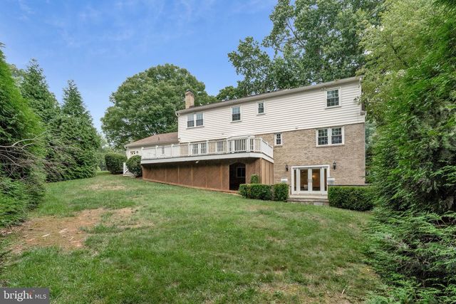 1171 FOXHOUND CT, Mclean, VA 22102