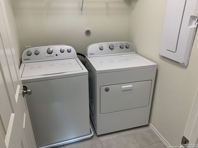 1451 POLYDORA, San Antonio, TX 78245