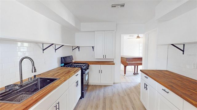 1144 GERONA AVENUE, Deltona, FL 32725