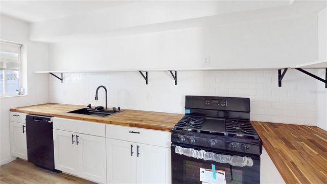 1144 GERONA AVENUE, Deltona, FL 32725