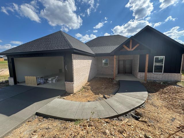 4805 Coronell Way, Bryant, AR 72002