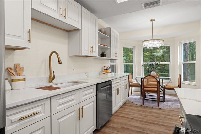 3270 Endsley Road, Brooksville, FL 34604