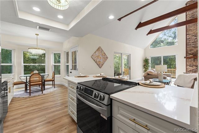 3270 Endsley Road, Brooksville, FL 34604