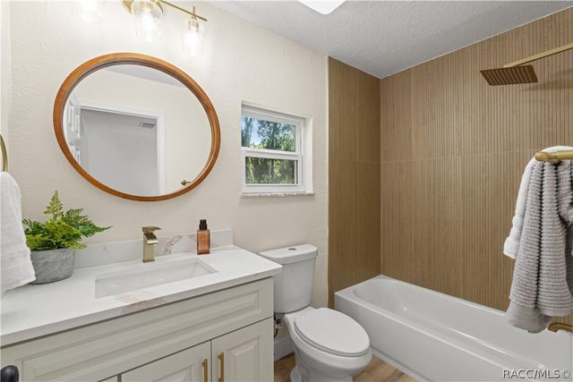 3270 Endsley Road, Brooksville, FL 34604
