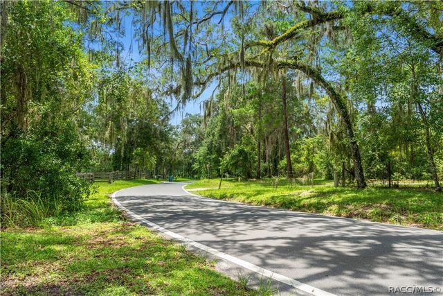 3270 Endsley Road, Brooksville, FL 34604