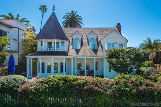 7337 Olivetas Ave, La Jolla, CA 92037