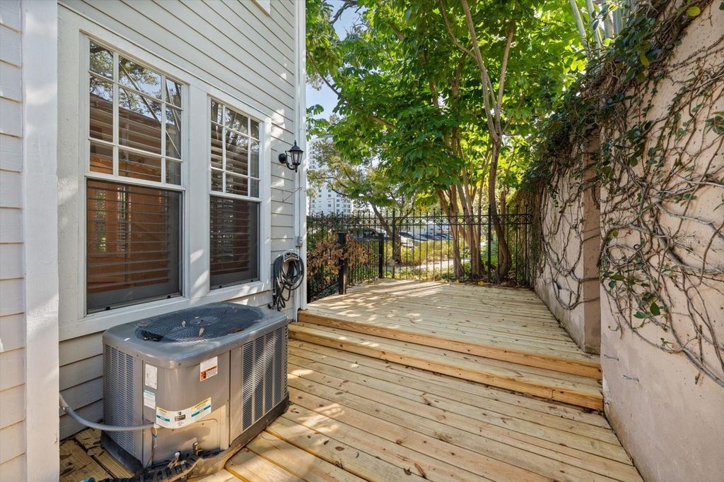 Image 41 of property listing at 2920 W EL PRADO BOULEVARD 13, Tampa, FL 33629