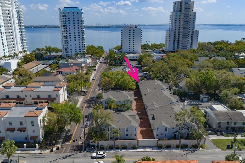 Image 51 of property listing at 2920 W EL PRADO BOULEVARD 13, Tampa, FL 33629