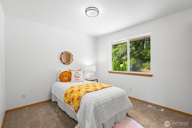 7307 Morning View Avenue NE, Bremerton, WA 98311