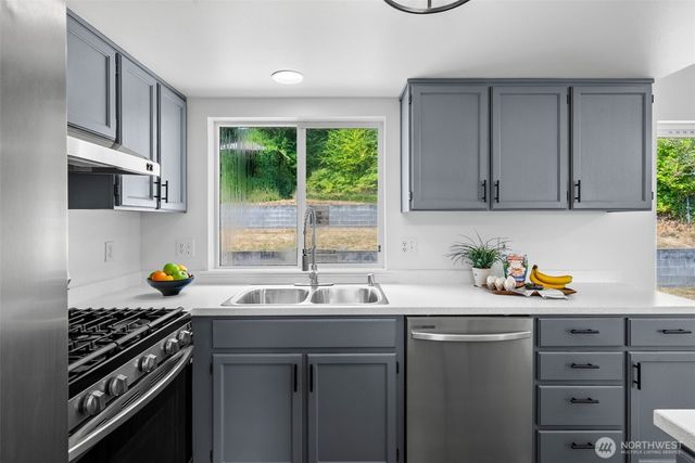 7307 Morning View Avenue NE, Bremerton, WA 98311