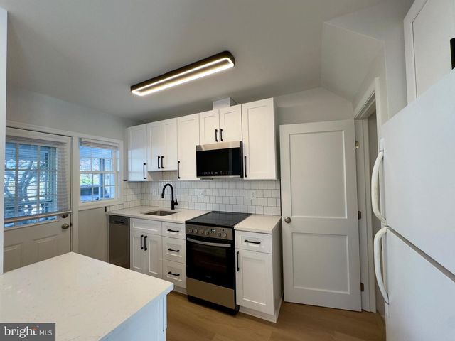 2801 SOUTHBROOK RD, Dundalk, MD 21222