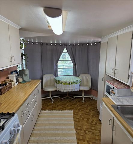 5651 MONROE STREET, New Port Richey, FL 34653